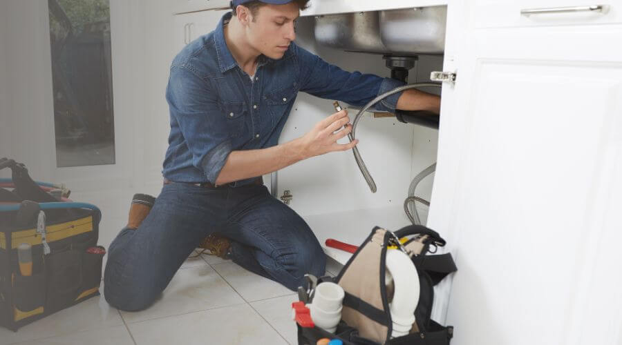 Plumbing in Castell, TX